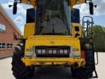 New Holland CR9080 Elevation – 2013 – 2.718 h – Image 2